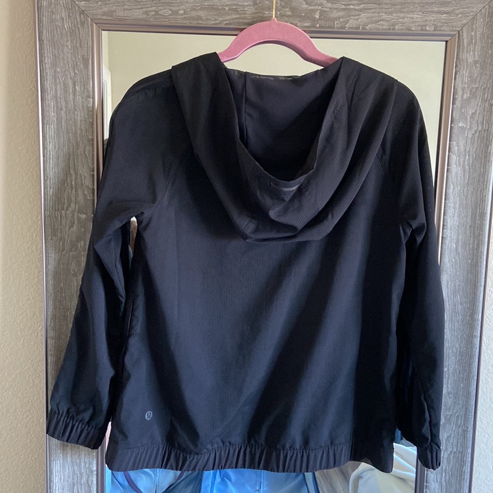 NWOT Lululemon Lightweight Half Zip - Picture 2 of 5